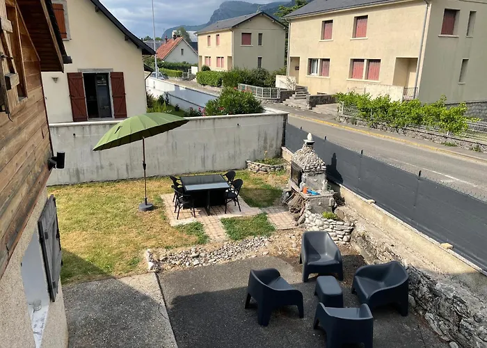 Cocoon Avec Jardin Et Vue Montagne 아파트 *